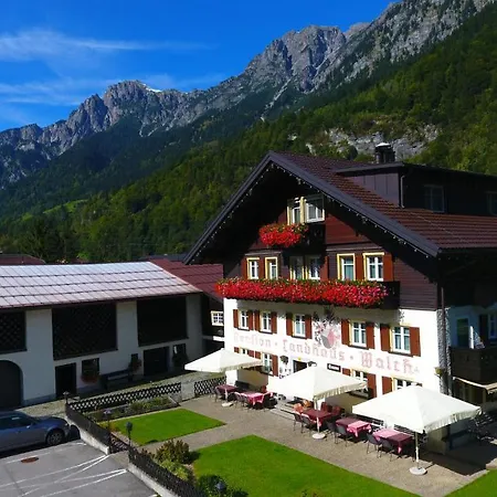 Klostertal Apartament *